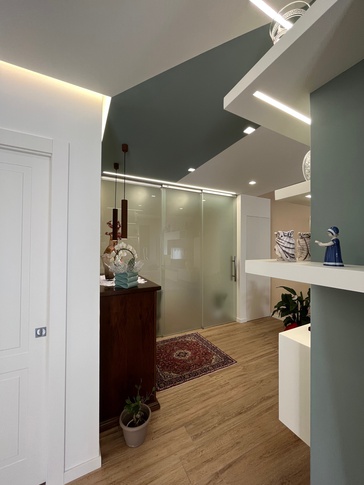 Open Space in stile contemporaneo di 45 di Architetto Eros Di Prima