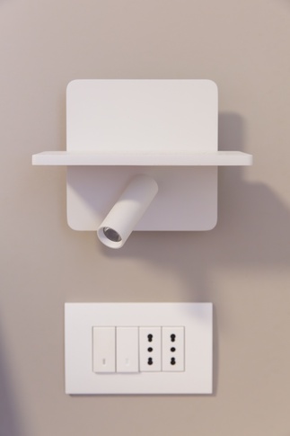 Camera da Letto in stile contemporaneo di 17 di Serena Trentarossi Architetto Camera da Letto in stile contemporaneo di 17 di Serena Trentarossi Architetto