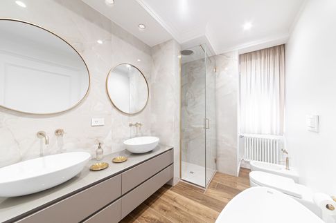 Bagno in stile classico di 10 di Salvatore Sito Interior Designer