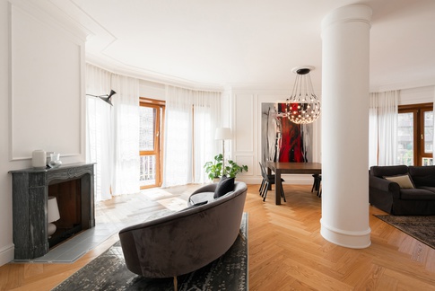 Soggiorno in stile classico di 50 di Arch. Luca Caprioli