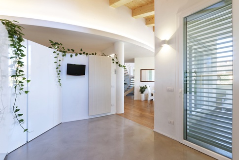 Open Space in stile contemporaneo di 55 di Patrizia Drudi Architetto
