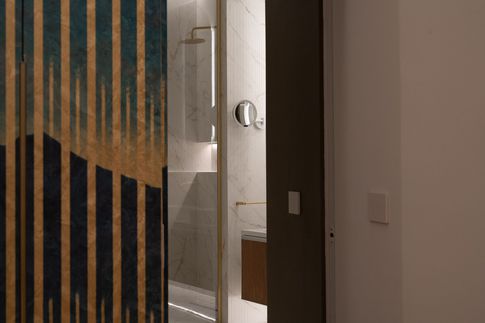 Bagno in stile contemporaneo di 11 di Formale. Bagno in stile contemporaneo di 11 di Formale.