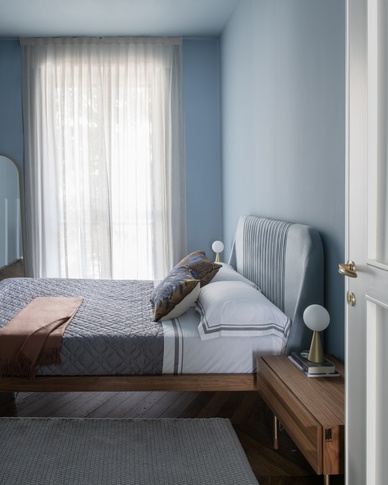 Camera da Letto in stile contemporaneo di 14 di induestudio