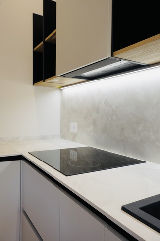 Cucina in stile contemporaneo di 7 di Rinnova Home 3d Cucina in stile contemporaneo di 7 di Rinnova Home 3d