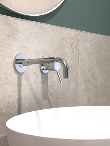Bagno in stile contemporaneo di 6 di FRdesign