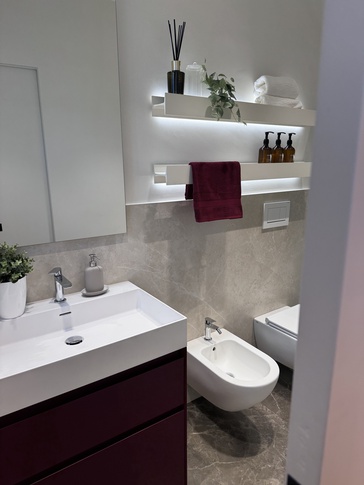 Bagno in stile contemporaneo di 7 di Rosaura D’Alessandro Bagno in stile contemporaneo di 7 di Rosaura D’Alessandro