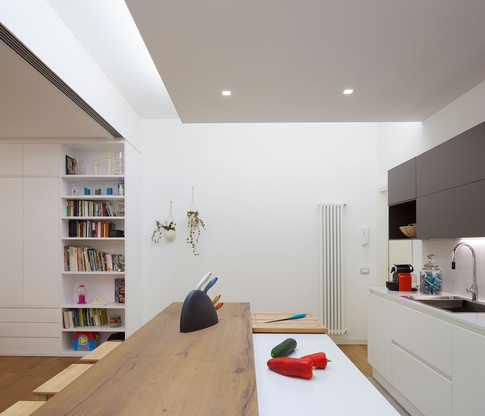Cucina in stile contemporaneo di 20 di Indice Creativo - Eva Grillo architetto Cucina in stile contemporaneo di 20 di Indice Creativo - Eva Grillo architetto
