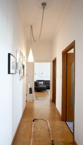 Corridoio in stile eclettico di 4 di ZPSTUDIO