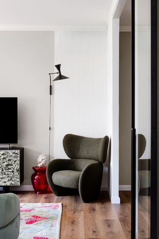 Soggiorno in stile eclettico di 50 di Tania Mariani Interiors