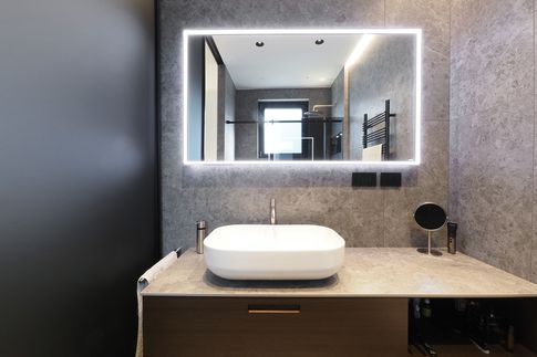 Bagno di Servizio in stile moderno di 6 di Desearq studio - architettura e interior design Bagno di Servizio in stile moderno di 6 di Desearq studio - architettura e interior design