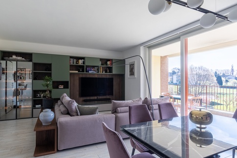 Open Space in stile contemporaneo di 44 di Abitativo