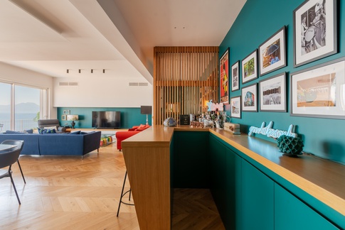 Angolo Bar in stile contemporaneo di 5 di Rossella Fiorillo architetto