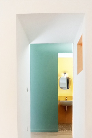 Bagno in stile contemporaneo di 3 di Francesca Delicato architettura e design Bagno in stile contemporaneo di 3 di Francesca Delicato architettura e design