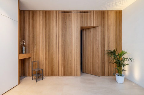 Ingresso in stile contemporaneo di 20 di Arredamenti Andalo