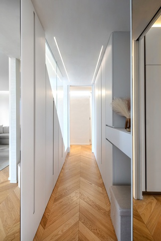 Corridoio in stile moderno di 8 di Bossi Vigorito Building Interior