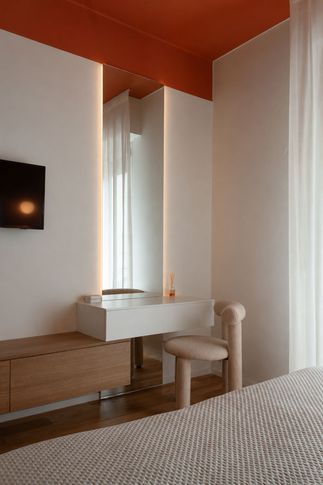 Camera da Letto in stile moderno di 15 di SuMisura Architetti