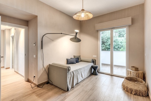 Camera da Letto in stile coloniale di 15 di MOB Architects Camera da Letto in stile coloniale di 15 di MOB Architects