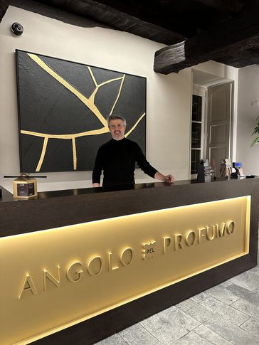 Open Space in stile contemporaneo di 60 di JFD Juri Favilli Design