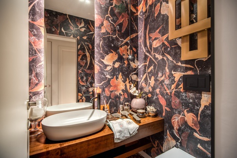 Bagno in stile contemporaneo di 3 di MOB Architects