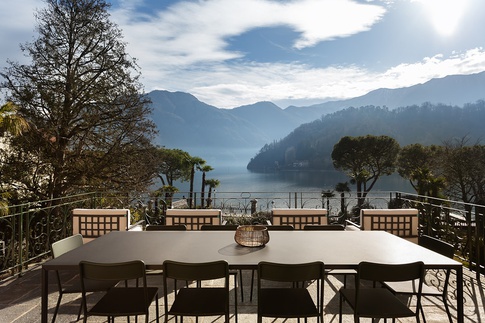 Terrazza in stile moderno di 15 di NOMADE ARCHITETTURA Terrazza in stile moderno di 15 di NOMADE ARCHITETTURA