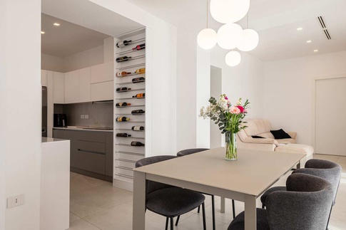 Sala da Pranzo in stile contemporaneo di 8 di MANUARINO architettura design comunicazione