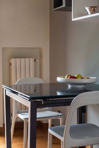 Cucina in stile moderno di 9 di Federica Ingegno Architetto