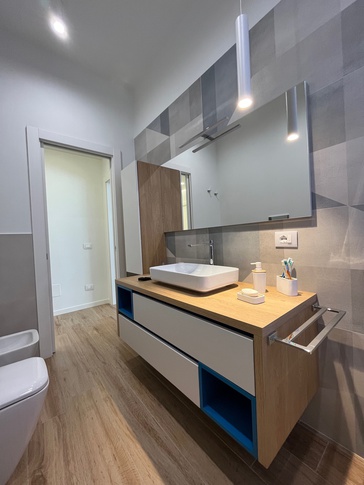 Bagno in stile contemporaneo di 6 di Architetto Eros Di Prima
