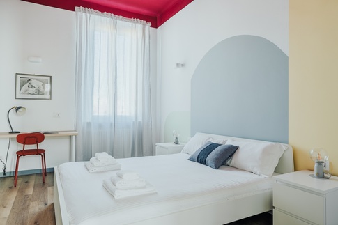 Camera da Letto in stile contemporaneo di 18 di Annalisa Carli Architetto