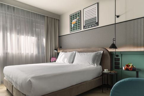 Camera da Letto in stile contemporaneo di 1 di Lorenzo Franzi | Fotografia