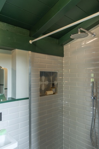 Bagno in stile contemporaneo di 3 di Chantal Forzatti architetto