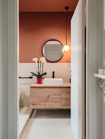 Bagno in stile contemporaneo di 6 di Rossana Alfieri Architetto Bagno in stile contemporaneo di 6 di Rossana Alfieri Architetto