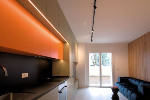 Open Space in stile moderno di 20 di MICHELE VOLPI STUDIO INTERIOR DESIGN