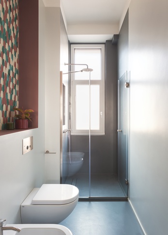 Bagno in stile contemporaneo di 6 di TGA_Studio