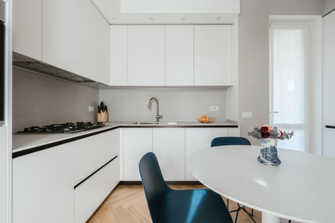 Cucina in stile contemporaneo di 12 di Annalisa Carli Architetto Cucina in stile contemporaneo di 12 di Annalisa Carli Architetto