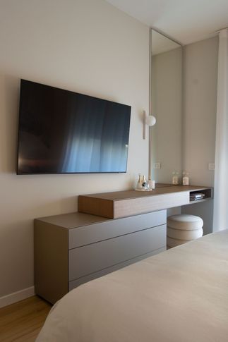 Camera da Letto in stile moderno di 19 di Silvia Aquilani . Design studio