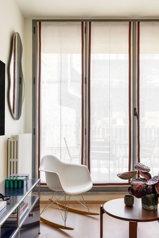 Camera Ospiti in stile contemporaneo di 12 di Paper Plane design