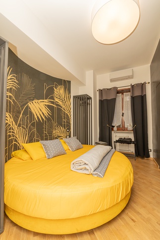 Camera da Letto in stile urban di 13 di Valentina Solera Architetto