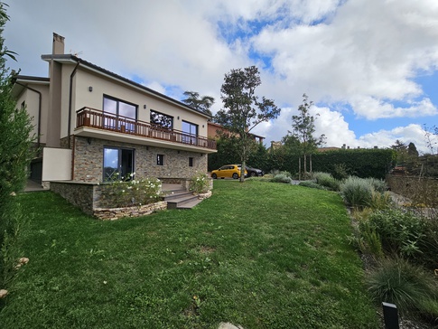 Facciata in stile moderno di null di PADarch