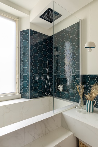 Bagno in stile contemporaneo di 6 di tapas studio Bagno in stile contemporaneo di 6 di tapas studio