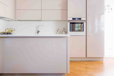Cucina in stile contemporaneo di 35 di VALENTINA AUTIERO architecture │ interiors │ design projects Cucina in stile contemporaneo di 35 di VALENTINA AUTIERO architecture │ interiors │ design projects