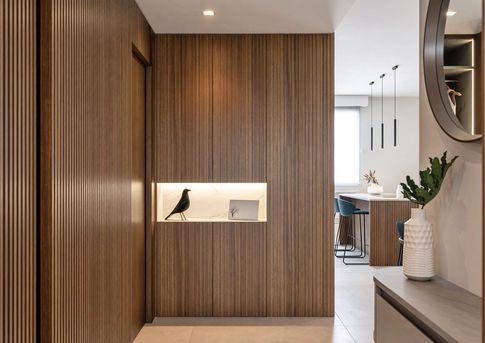 Ingresso in stile contemporaneo di 5 di Arcangelo Primato