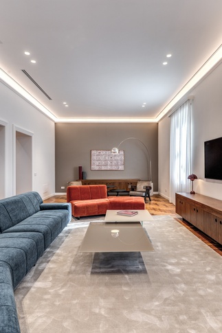 Soggiorno in stile contemporaneo di 60 di MOB Architects