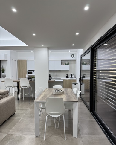 Open Space in stile contemporaneo di 45 di IMA STUDIO