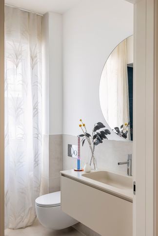 Bagno in stile contemporaneo di 5 di Caterina Scamardella Architetto Bagno in stile contemporaneo di 5 di Caterina Scamardella Architetto