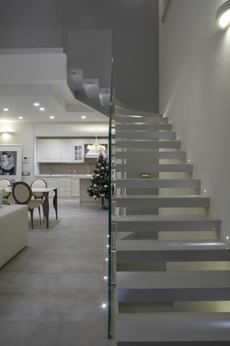 Scale in stile classico di null di Annalisa Buscarini Ingegnere Edile Architetto Scale in stile classico di null di Annalisa Buscarini Ingegnere Edile Architetto