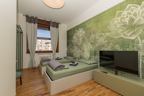 Camera da Letto in stile urban di 40 di Valentina Solera Architetto Camera da Letto in stile urban di 40 di Valentina Solera Architetto