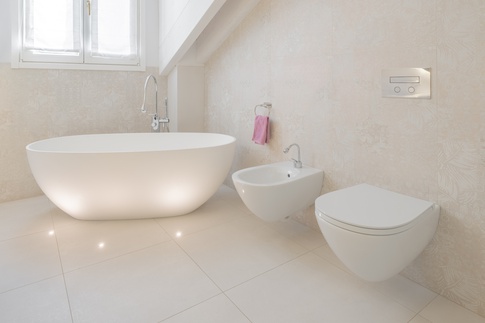 Bagno in stile classico di 9 di Annalisa Carli Architetto