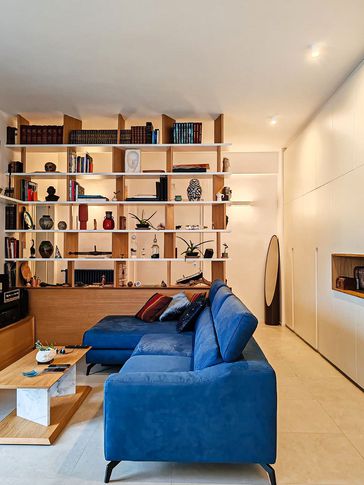 Open Space in stile contemporaneo di 45 di Rossana Alfieri Architetto