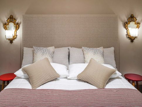 Camera da Letto in stile eclettico di 14 di ZPSTUDIO