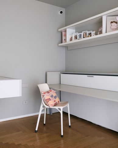 Cameretta Bambini in stile contemporaneo di 14 di Michela Cordisco Studio